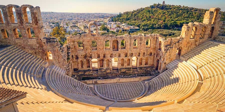 Encountering the iconic monuments of Athens