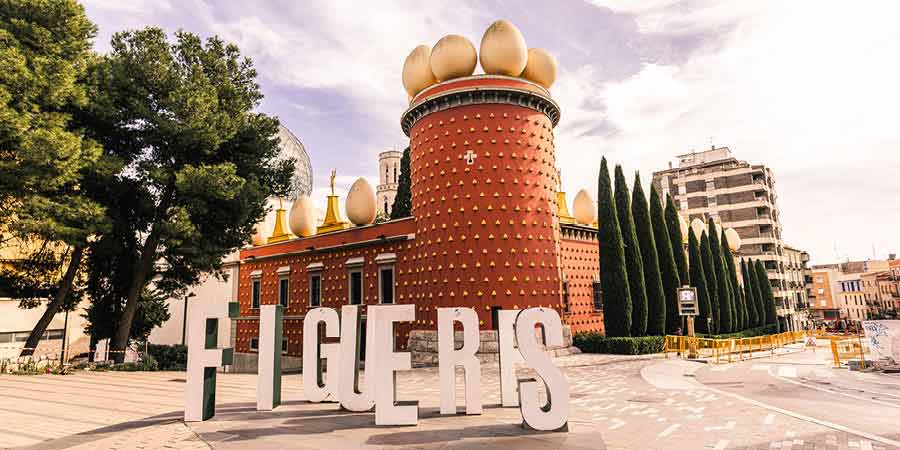 Discovering Figueres and the Salvador Dalí Museum